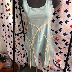 Stylish Light Blue compression with Yellow/beige  Accents